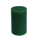 Floristik24 Velas de cor sólida verde escuro 85x150mm 2 unidades